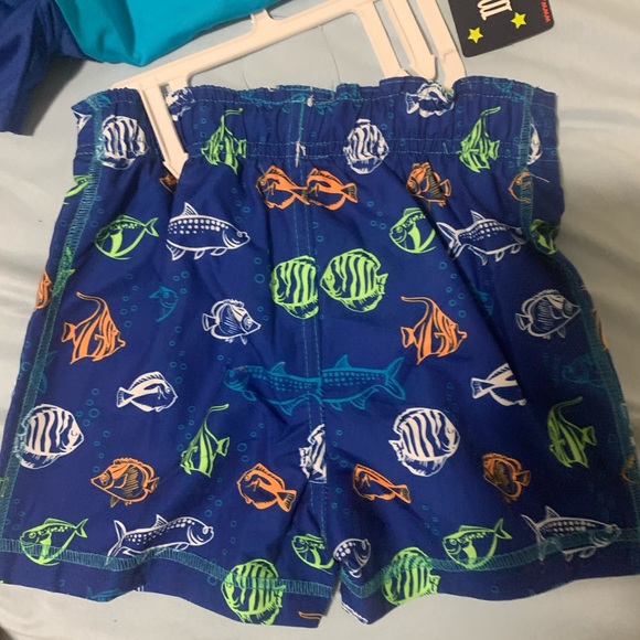 Swimsuit for infant - Picture 2 of 3